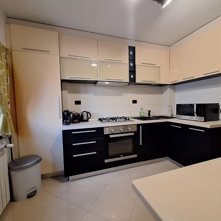 Urban George Enescu 4 Beedroom Apartment Suceava Exterior photo