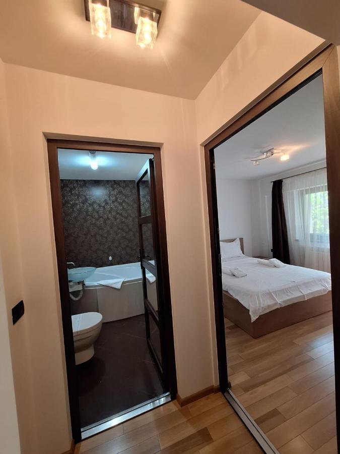 Urban George Enescu 4 Beedroom Apartment Suceava Exterior photo