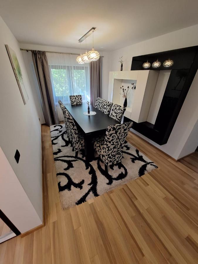 Urban George Enescu 4 Beedroom Apartment Suceava Exterior photo